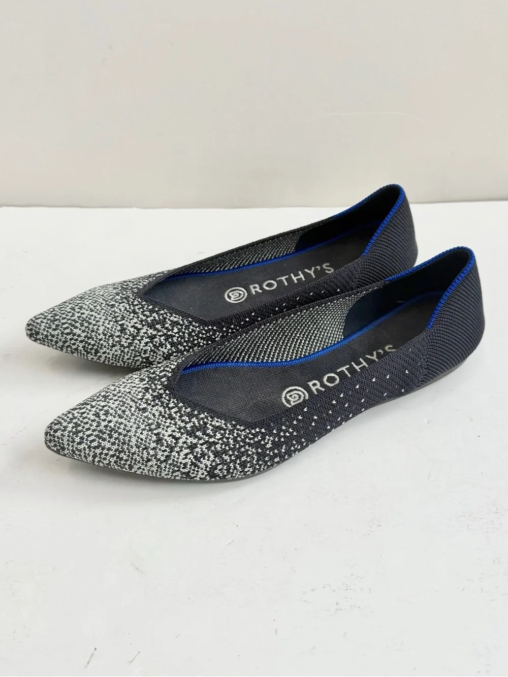 Rothy's Limited Edition The Point Toe Slate Metallic Flats Retired Size 8 NWOB